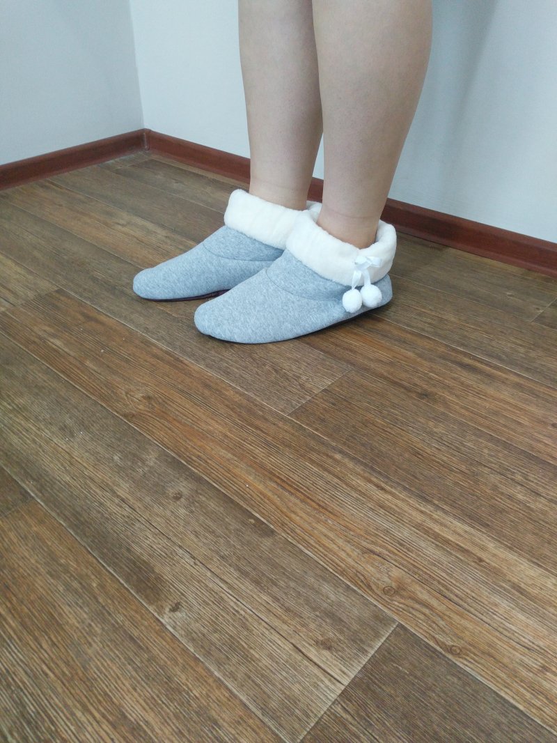 Носки короткие на подошве (белый) - Чулочно-носочные изделия