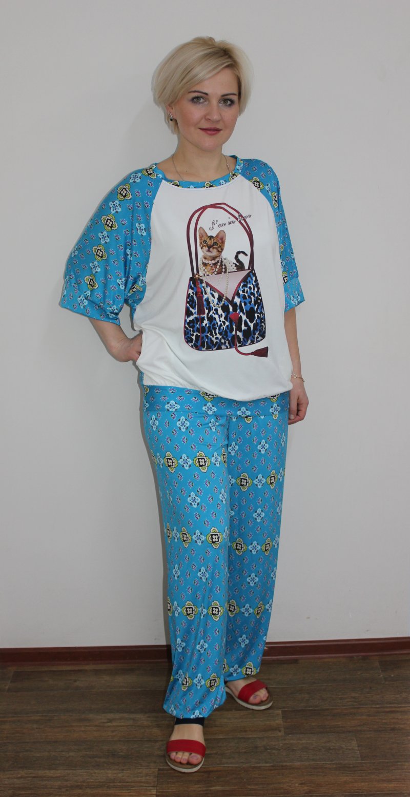 Костюм женский из вискозы